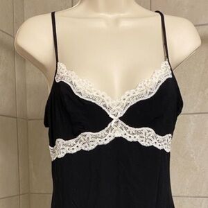 EUC Lemon Tart black with cream colored lace negligée, size Medium